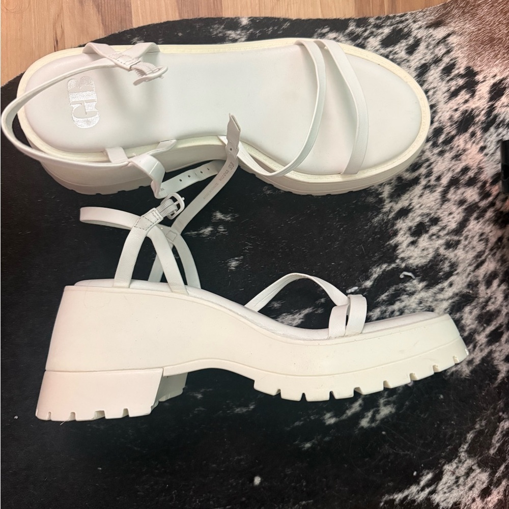 Gianni Bini White Platform Sandals